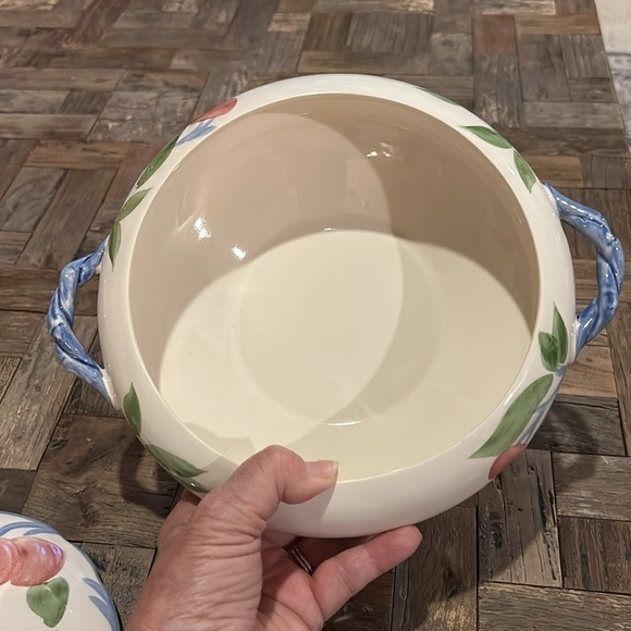 Franciscan Orchard Glade Covered Vegetable Dish - Picture 8 of 10